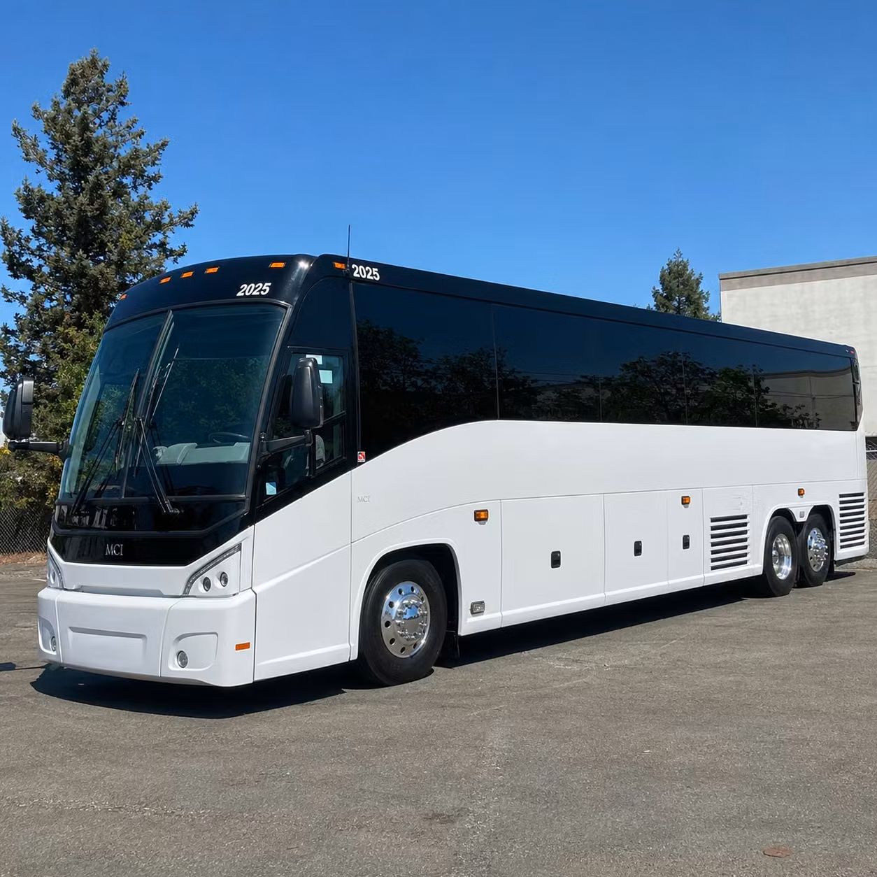 rocklincharterbuscompany com is the easiest way to book long distance transportation in rocklin